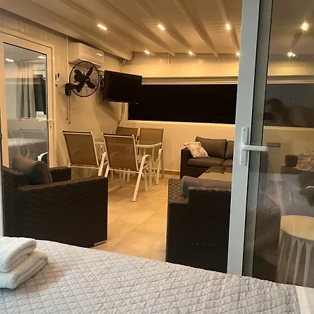 Getaway Rooftop Terrace With Unobstructed Views Of Palamidi Castle Fortress! *