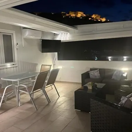 Holiday home Getaway Rooftop Terrace With Unobstructed Views Of Palamidi Castle Fortress! *