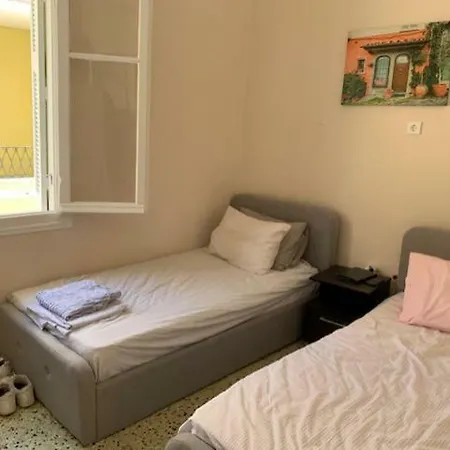 Getaway Rooftop Terrace With Unobstructed Views Of Palamidi Castle Fortress! *